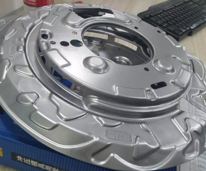 【兆恒機(jī)械】沖壓模具拉伸、成型、沖孔材料使用禁忌及折彎工藝細(xì)節(jié)處理